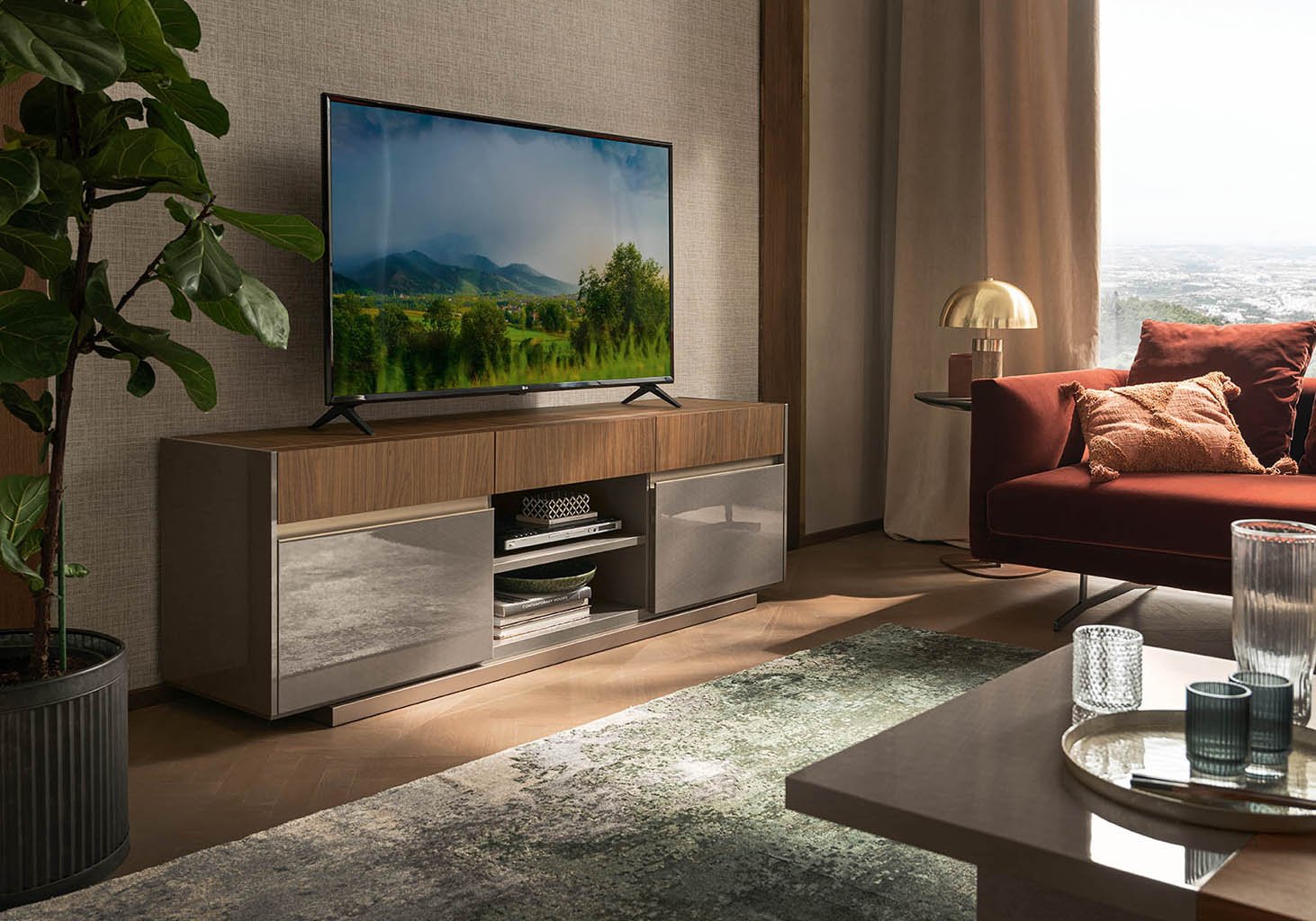 Alf Italia Tv spintelė Corso Como