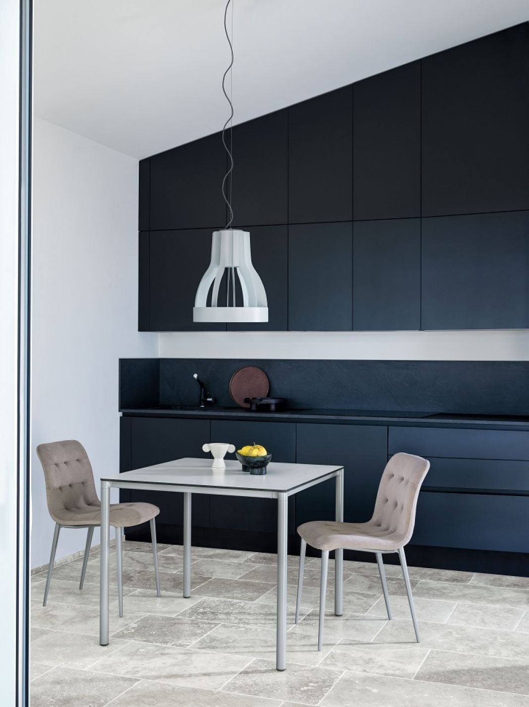 Bontempi Modernus Valgomojo stalas Moon Low