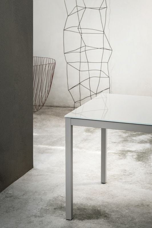 Bontempi Modernus Valgomojo stalas Diesis
